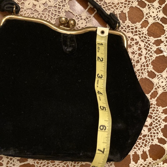 1930s Black Velvet Purse - Picture 9 of 11